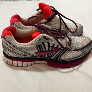 Brooks adrenaline GTS 14 -size 12 (US)